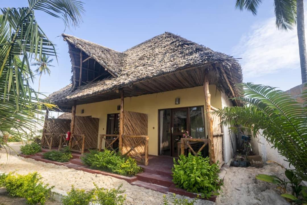 Weavers Lodge Pongwe Exterior foto